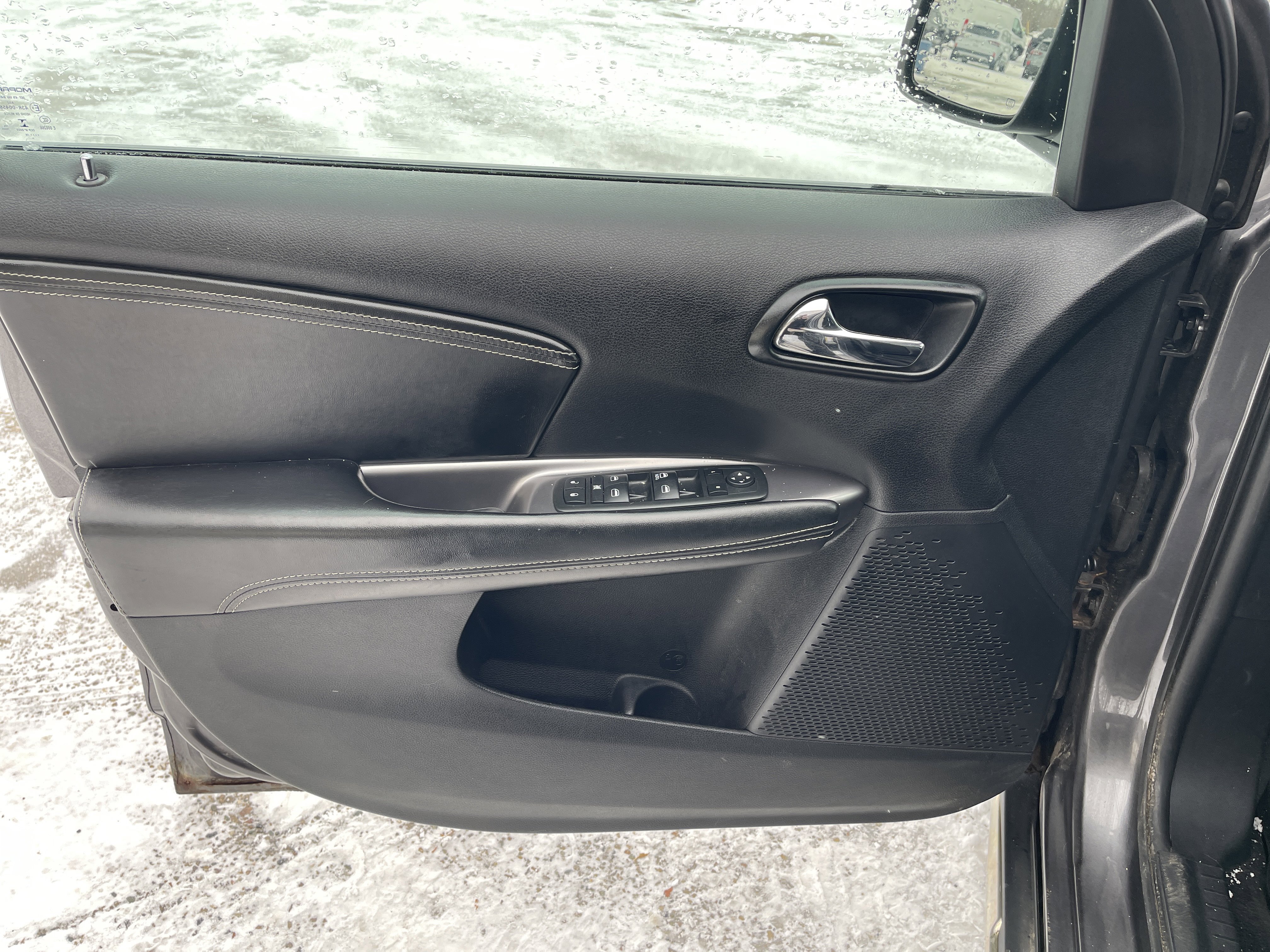 Used 2014 Dodge Journey Crossroad w/ Flexible Seating Group image 11