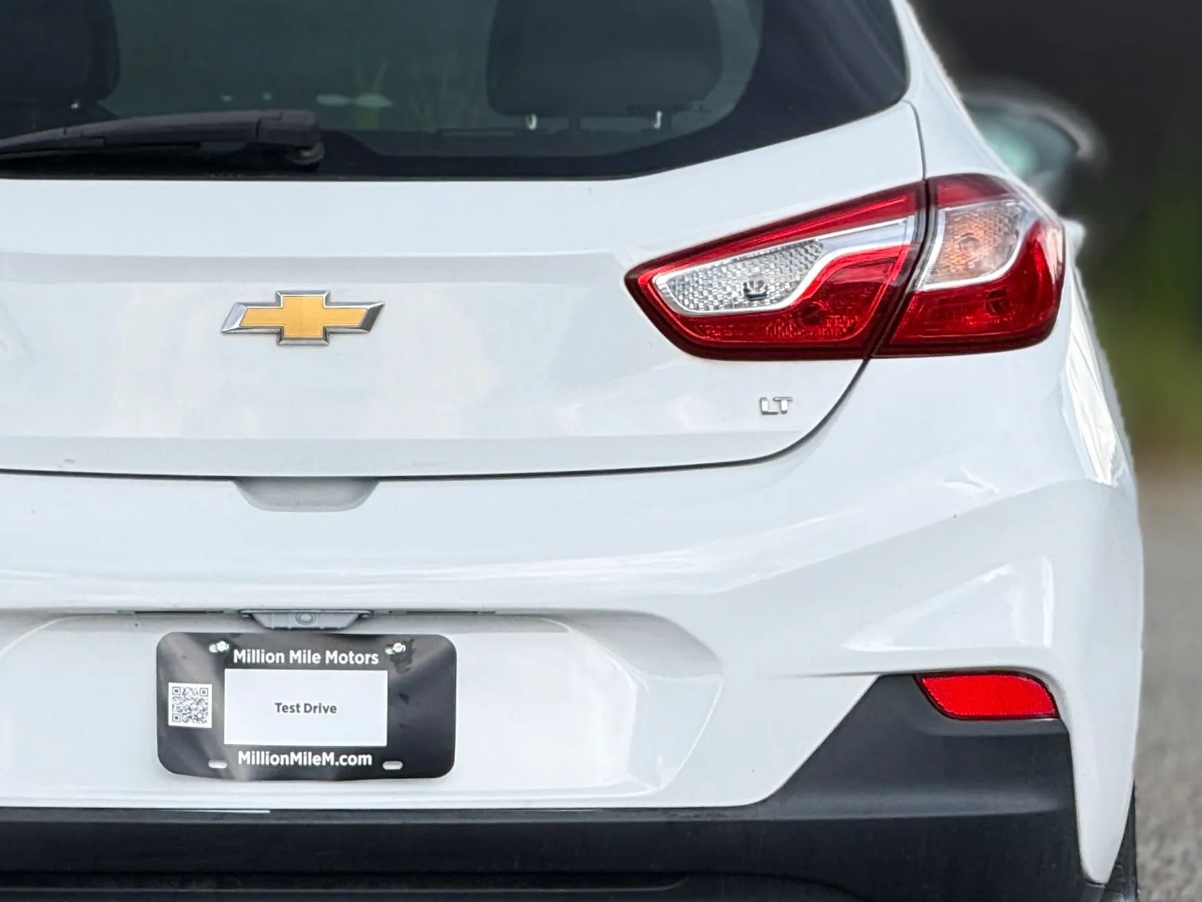 Used 2018 Chevrolet Cruze LT w/ Convenience Package FWD image 14