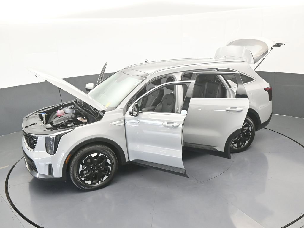 Used 2025 Kia Sorento S w/ Panoramic Sunroof Package image 28