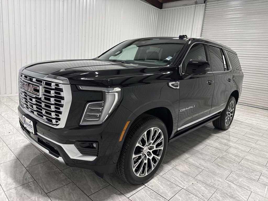 New 2026 GMC Yukon Denali w/ Sun & Power Step Package