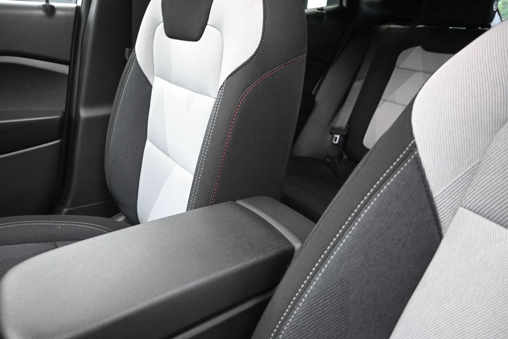 New 2026 Chevrolet Trax RS w/ Sunroof Package FWD image 14