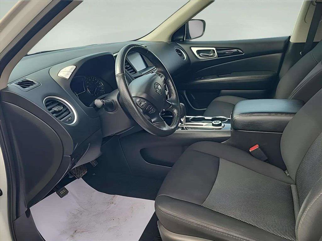 Used 2019 Nissan Pathfinder SV w/ SV Tech Package AWD/4WD image 10