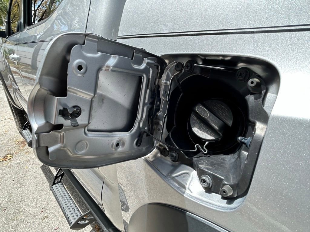 Used 2021 Toyota Tacoma TRD Off-Road image 46