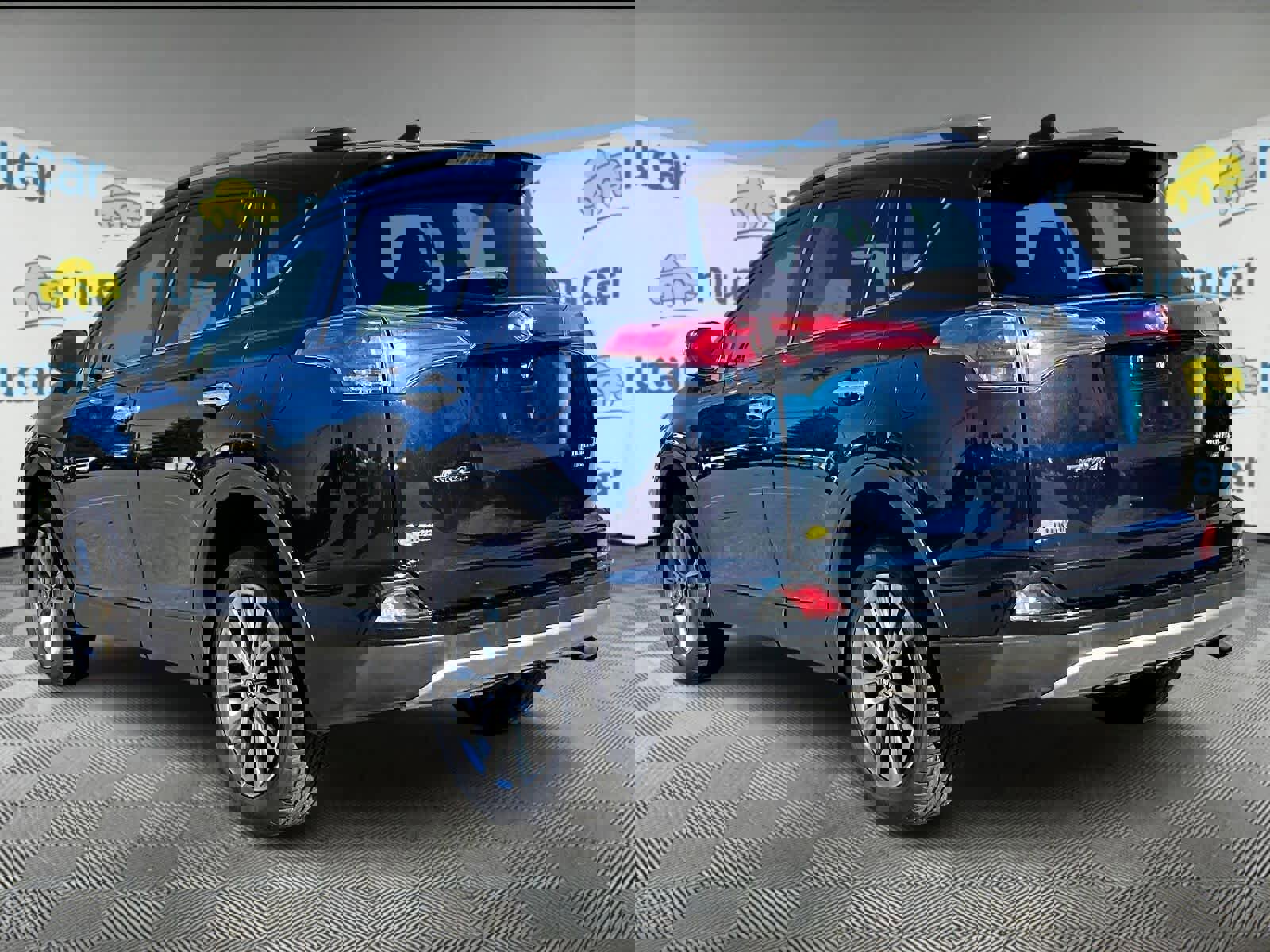 Used 2018 Toyota RAV4 Limited image 4