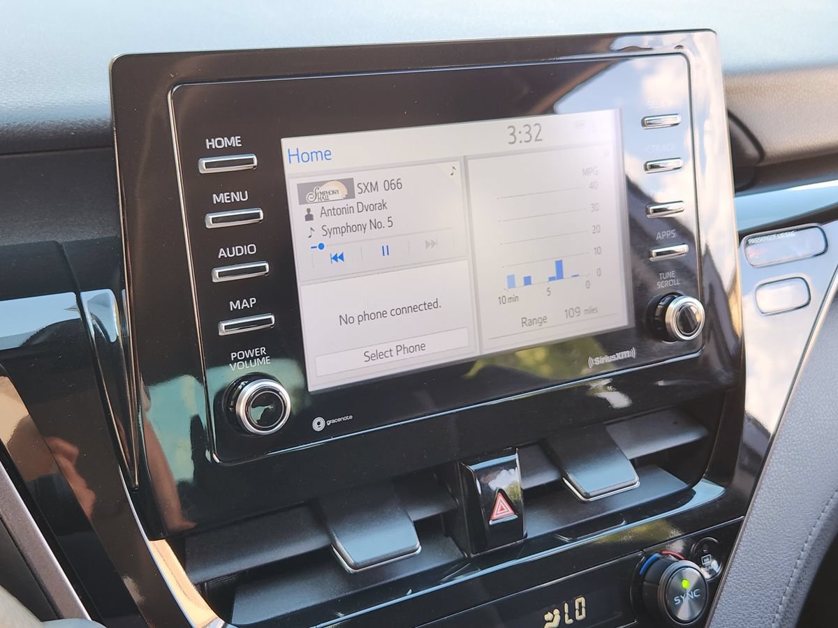 Used 2022 Toyota Camry LE FWD image 37
