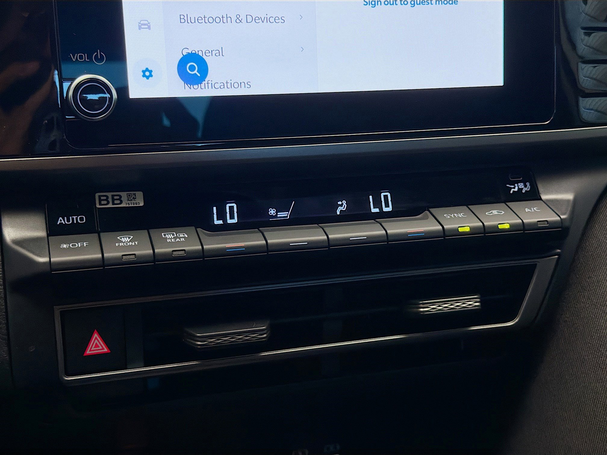 Used 2026 Toyota Camry LE w/ Convenience Package image 10