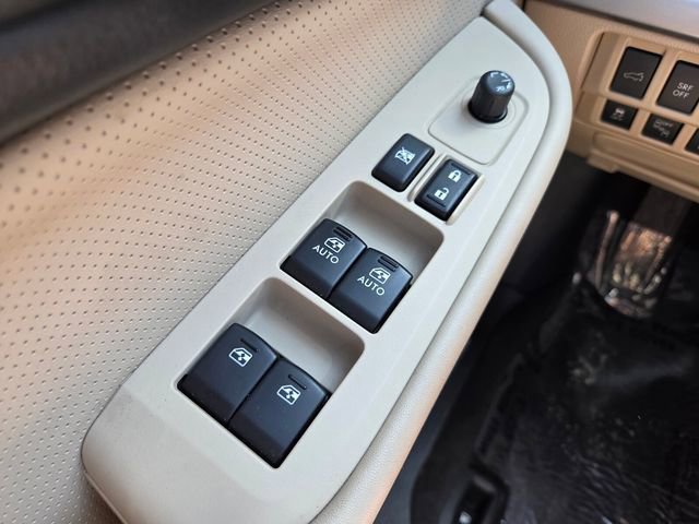 Used 2017 Subaru Outback 2.5i Limited AWD/4WD image 23