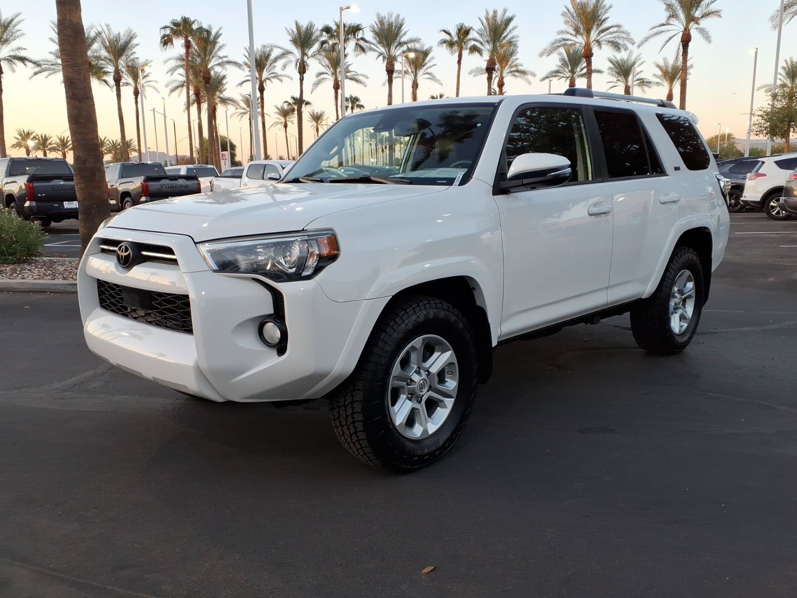 Used 2020 Toyota 4Runner SR5 Premium w/ Moonroof Package AWD/4WD image 8