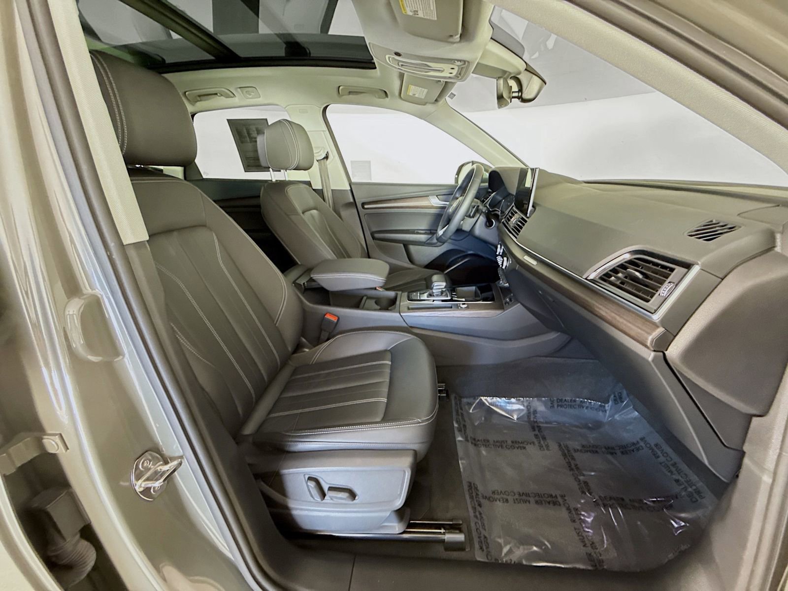 Certified 2023 Audi Q5 2.0T Premium w/ Convenience Package image 28