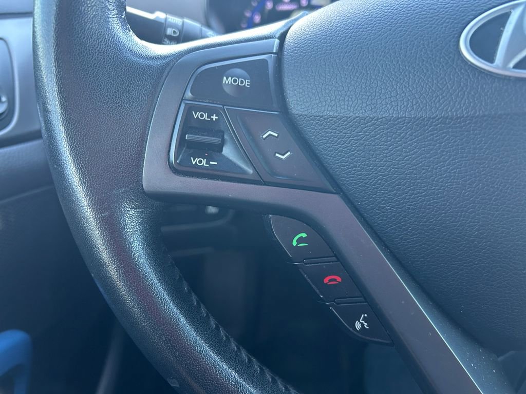 Used 2013 Hyundai Veloster Turbo w/ Ultimate Pkg FWD image 8
