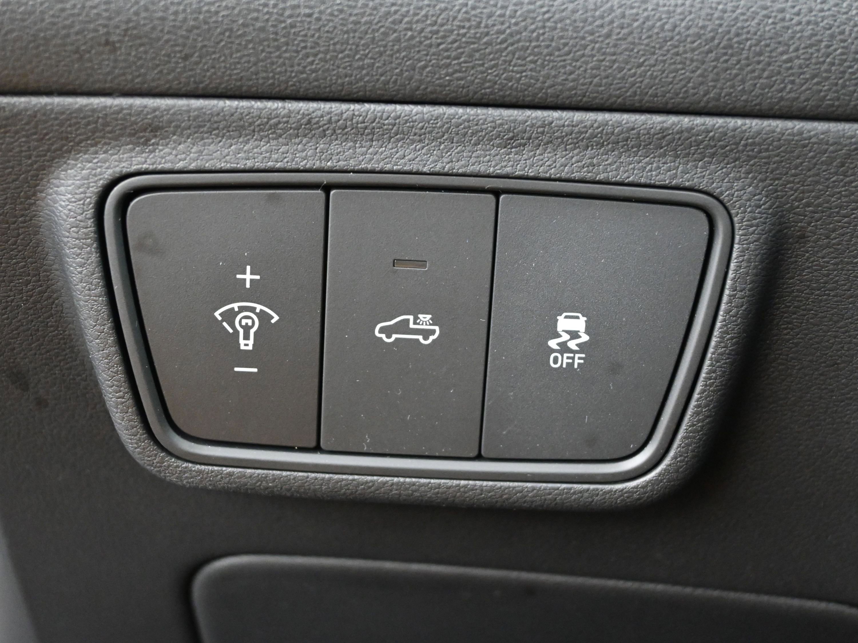 Certified 2024 Hyundai Santa Cruz Night image 12