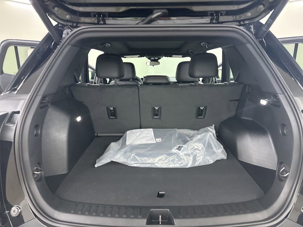 New 2026 Chevrolet Equinox RS w/ Convenience Package III image 26