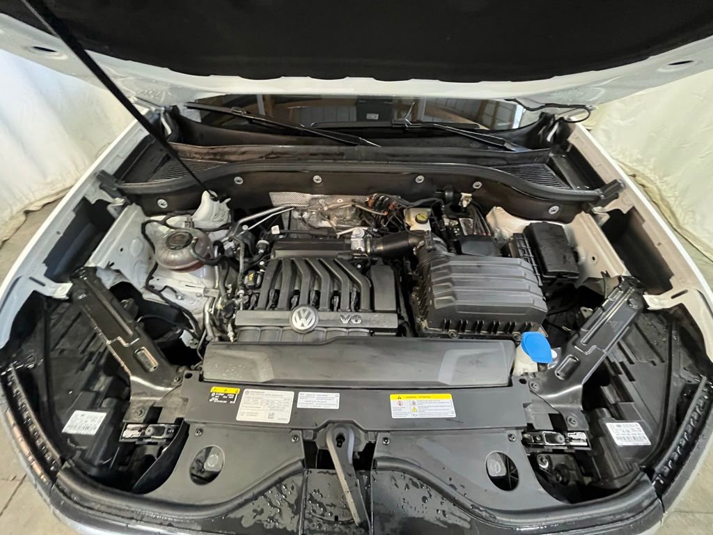 Certified 2023 Volkswagen Atlas Cross Sport SE w/ Panoramic Sunroof Package image 31