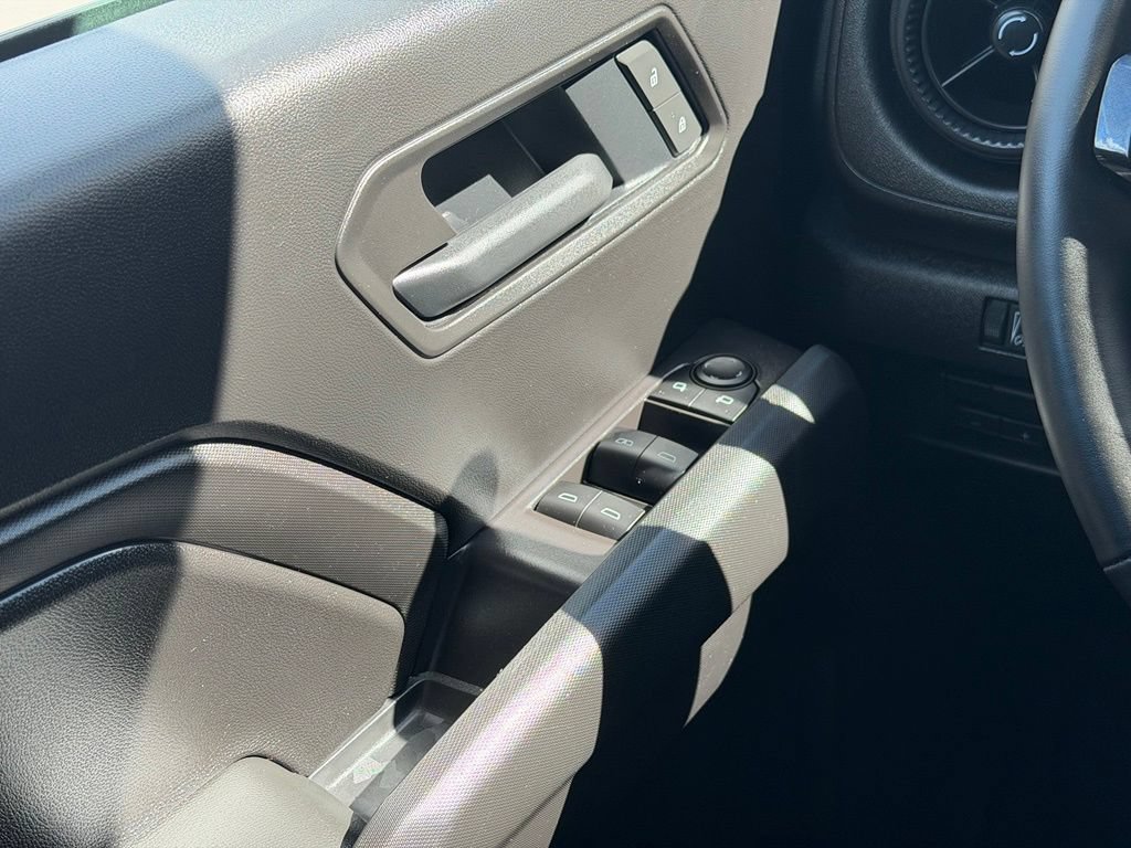 Used 2026 Chevrolet Colorado Trail Boss AWD/4WD image 9