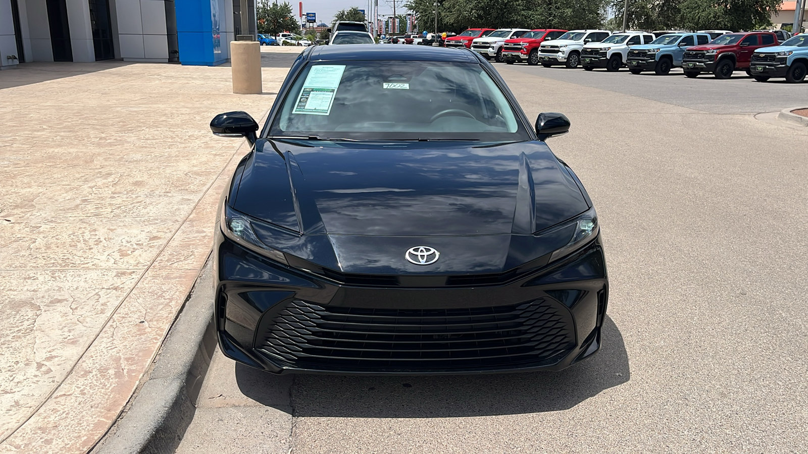 Used 2025 Toyota Camry LE FWD image 2