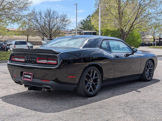 Used 2019 Dodge Challenger SXT w/ Blacktop Package image 5