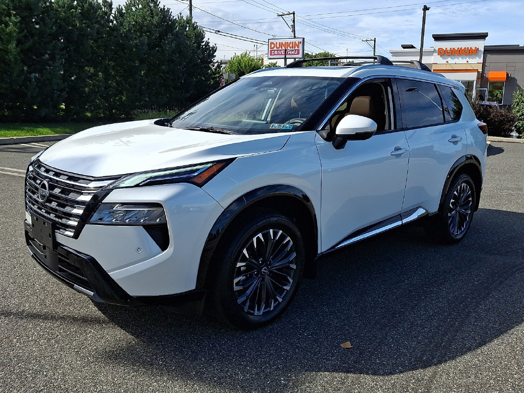 Used 2025 Nissan Rogue Platinum AWD/4WD image 6