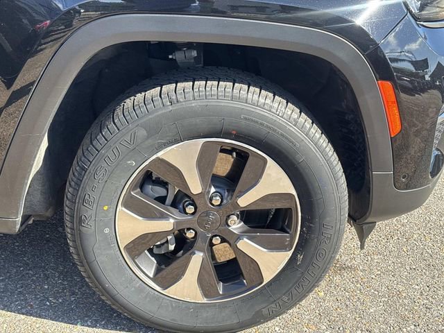 Used 2022 Jeep Grand Cherokee Limited 4xe w/ Luxury Tech Group II image 5