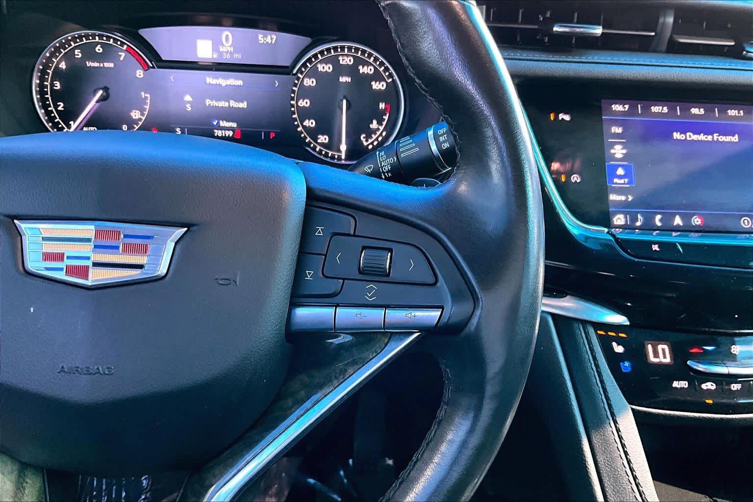 Used 2023 Cadillac XT6 Premium Luxury FWD image 25