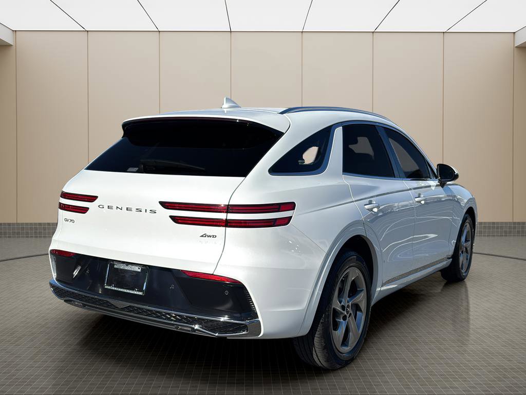 Certified 2026 Genesis GV70 2.5T Select AWD/4WD image 5