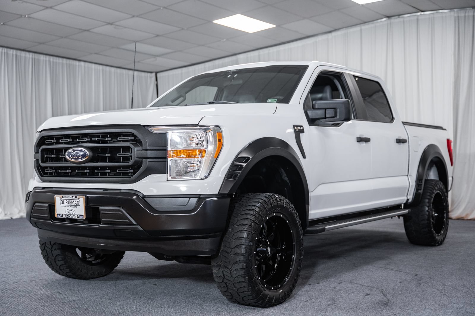 Used 2021 Ford F150 XL w/ Equipment Group 101A High RWD image 3