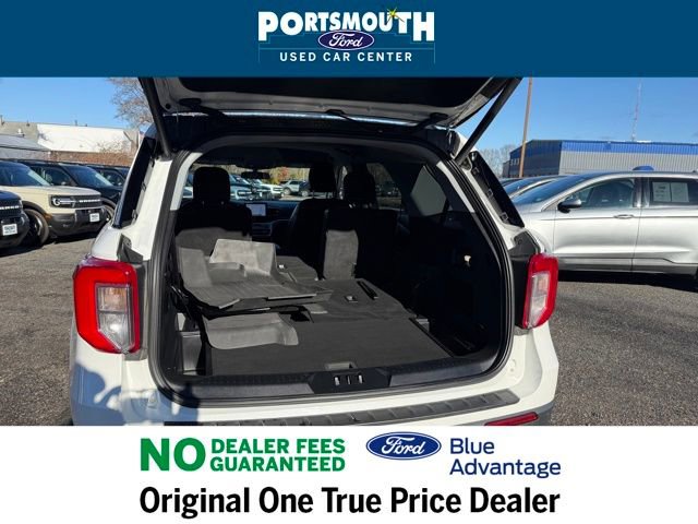 Used 2022 Ford Explorer XLT w/ Equipment Group 202A image 12