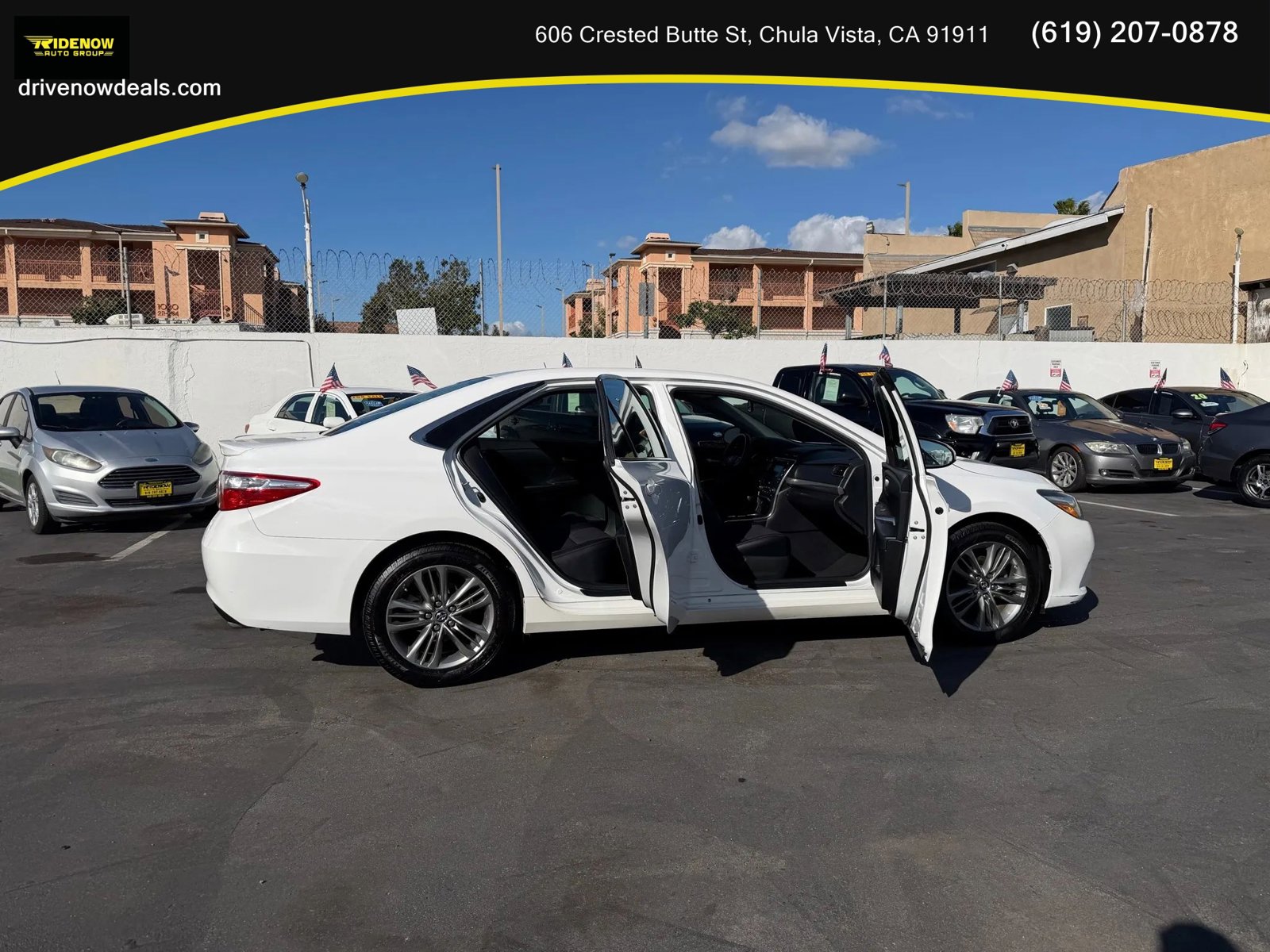 Used 2016 Toyota Camry SE image 10