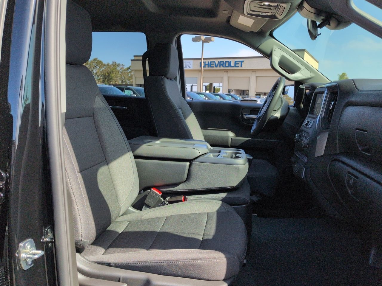 New 2026 Chevrolet Silverado 1500 Custom AWD/4WD image 29
