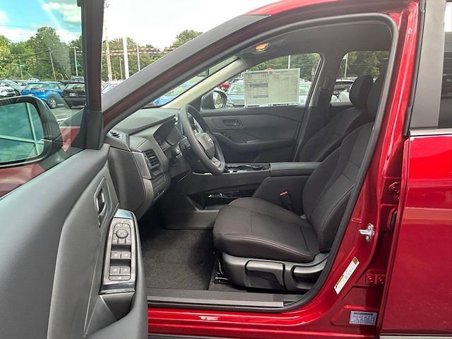 New 2026 Nissan Rogue S image 13