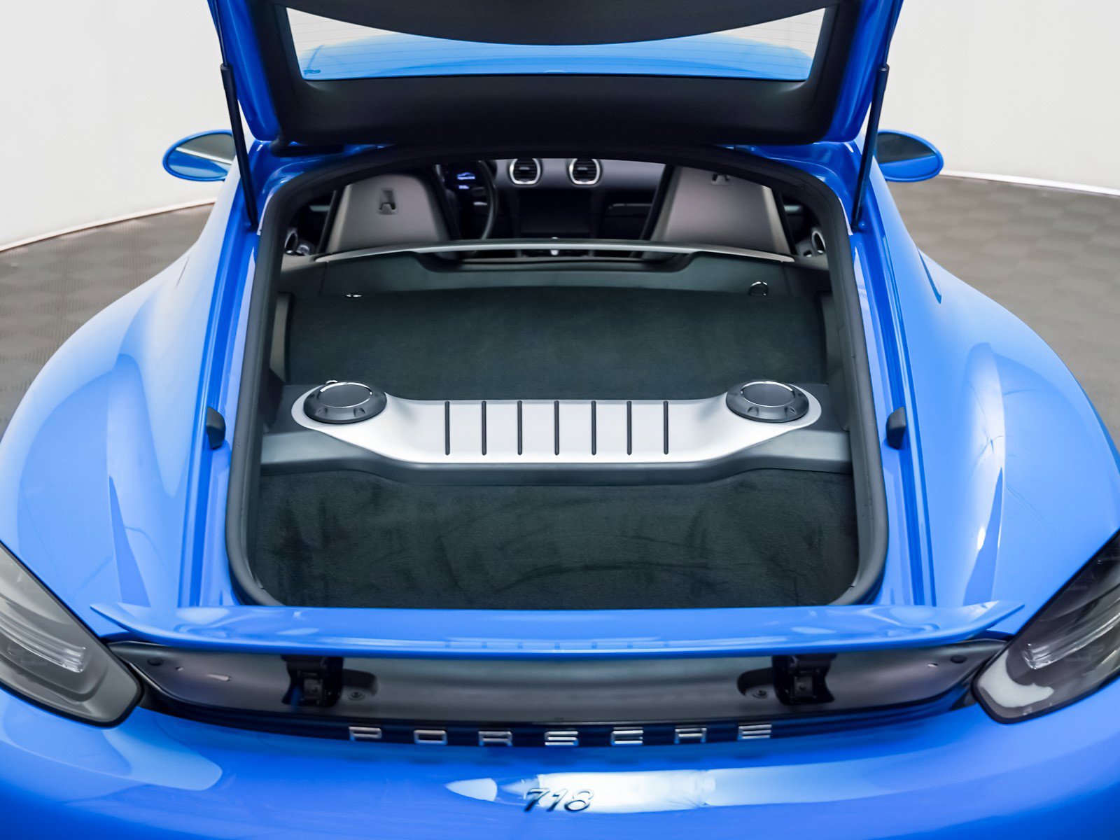 Used 2025 Porsche 718 Cayman GT4 image 31