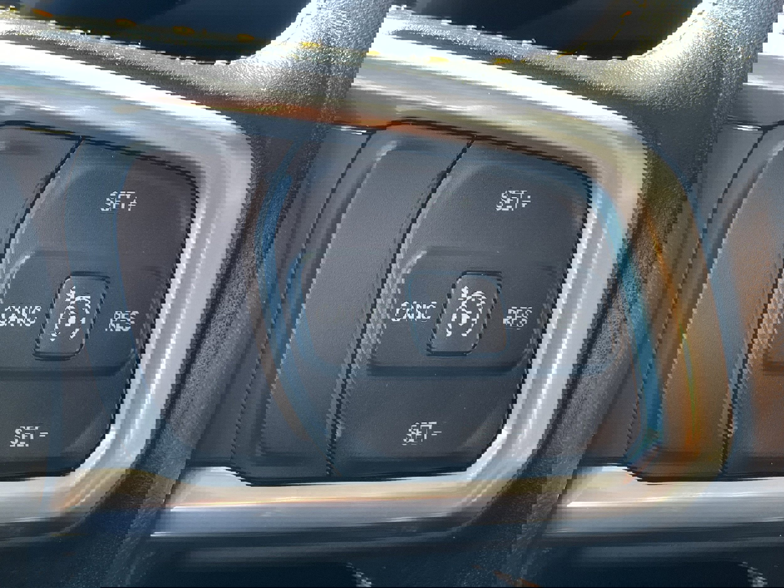 Used 2022 Jeep Gladiator Overland image 15