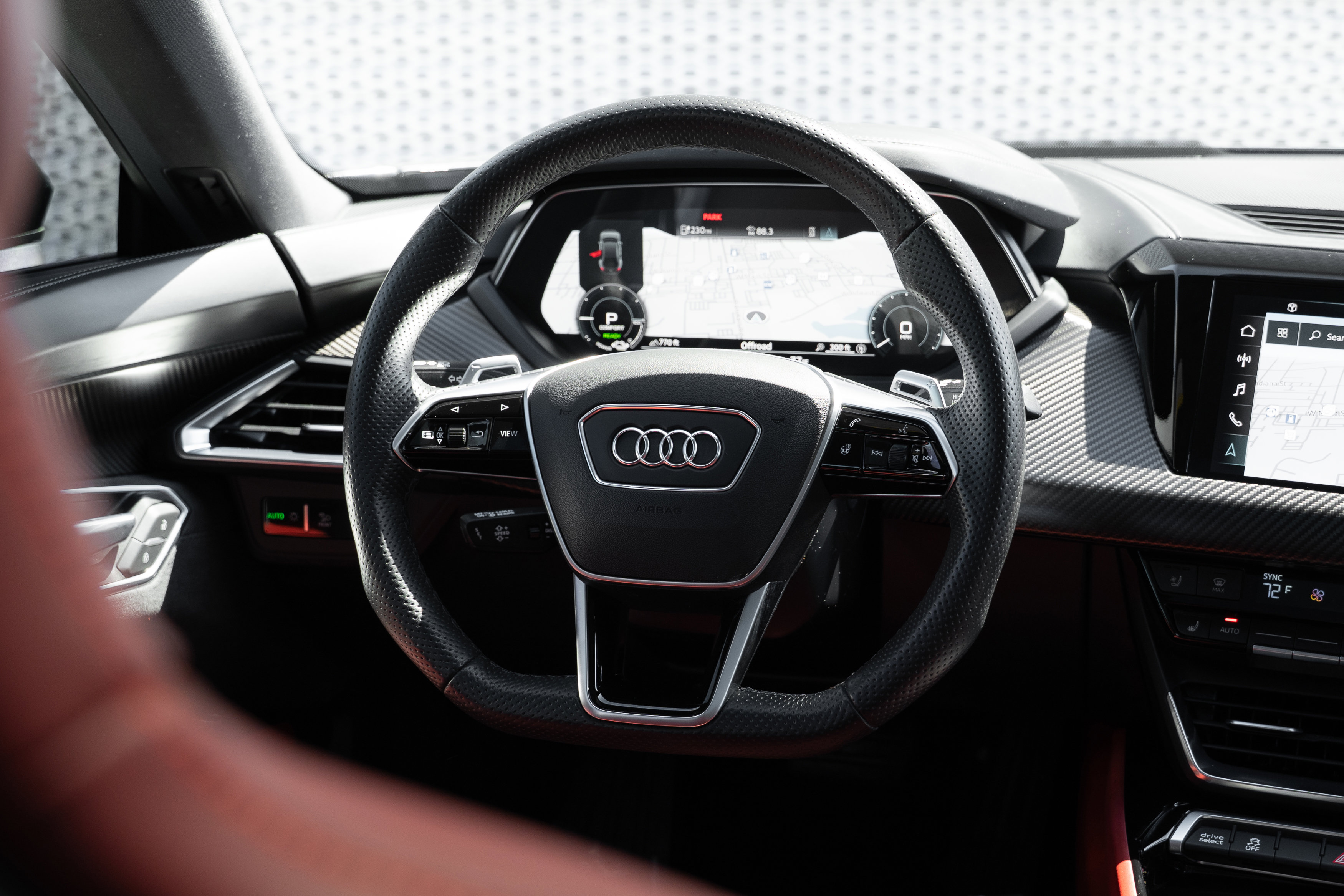 Certified 2022 Audi e-tron GT Premium Plus w/ Performance Package AWD/4WD image 10