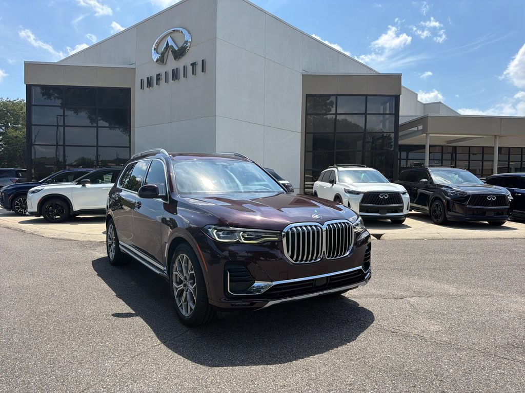 Used 2022 BMW X7 xDrive40i w/ Executive Package AWD/4WD image 1