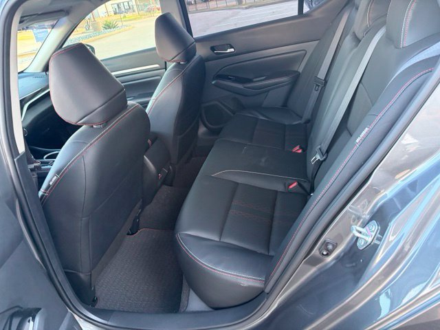 Used 2024 Nissan Altima 2.5 SR w/ SR Premium Package FWD image 14