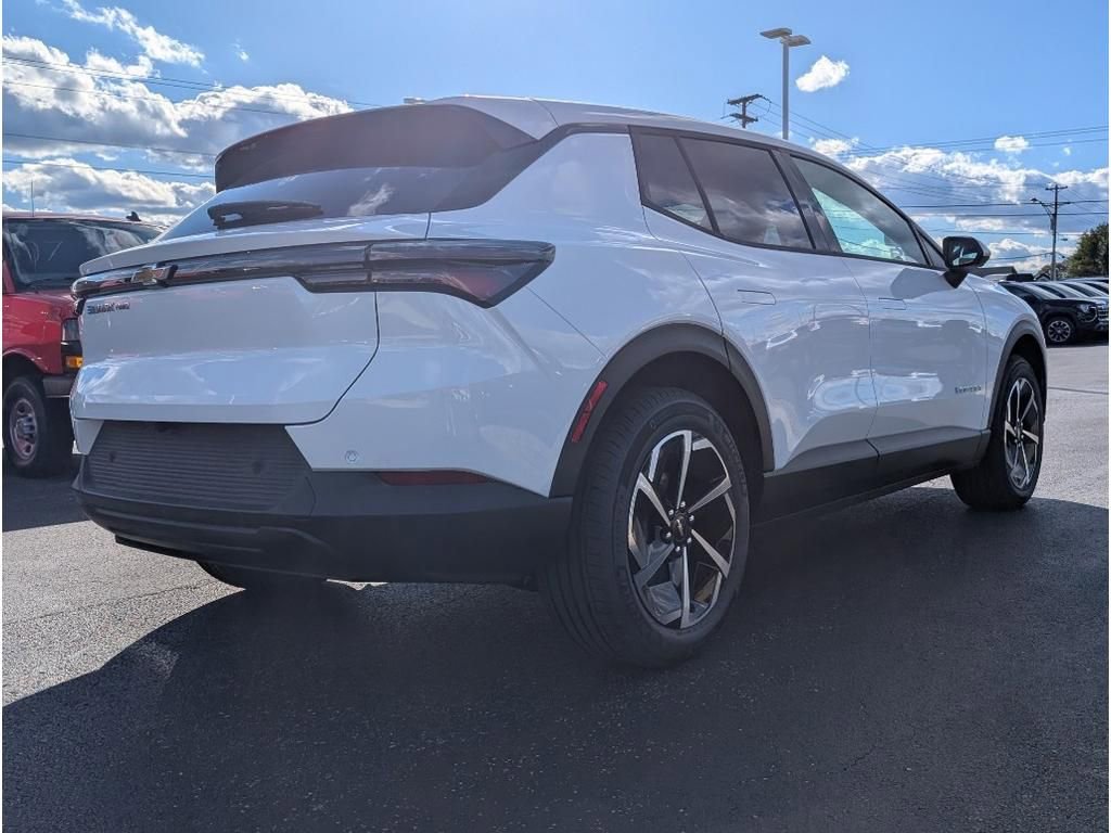 New 2026 Chevrolet Equinox EV LT image 7