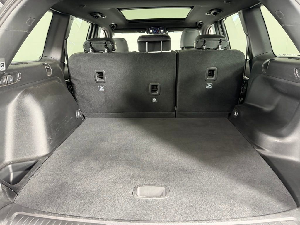 Used 2024 Jeep Grand Cherokee Limited w/ Luxury Tech Group II image 29