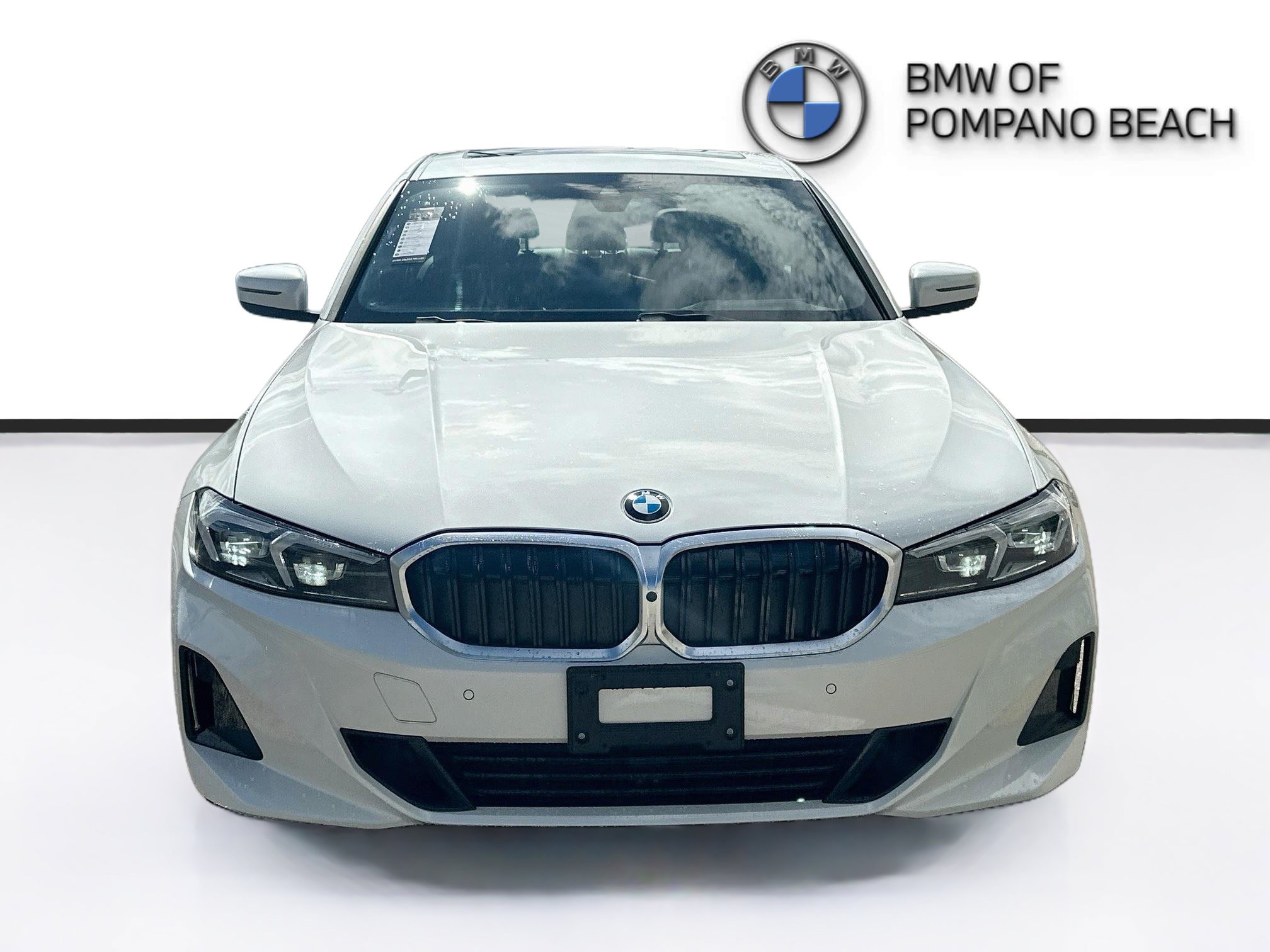Certified 2025 BMW 330i xDrive Sedan w/ Premium Package AWD/4WD image 2