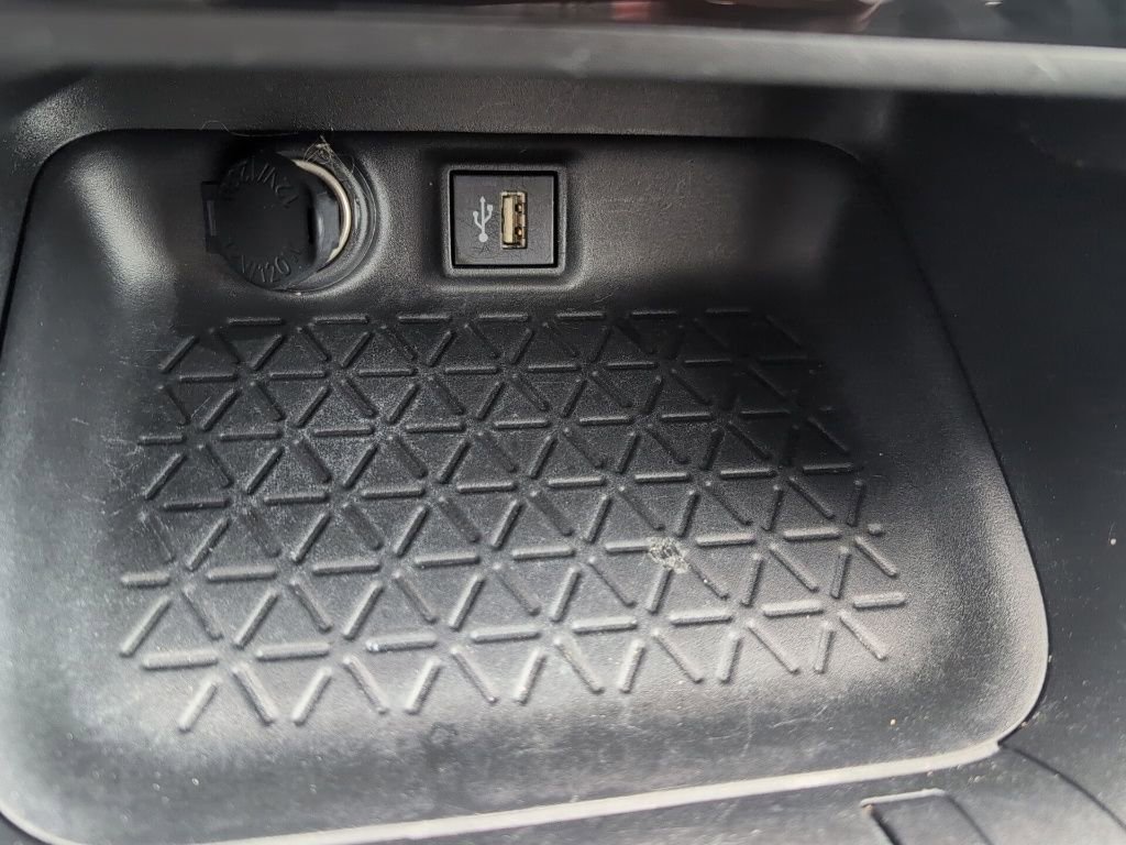 Used 2023 Toyota RAV4 XLE image 18