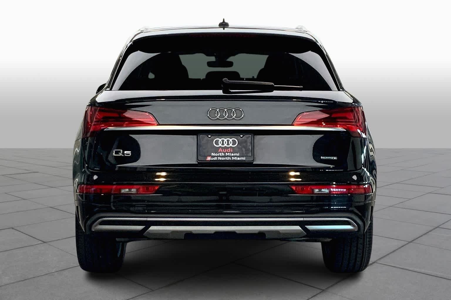 Used 2021 Audi Q5 2.0T Premium Plus w/ Premium Plus Package AWD/4WD image 5