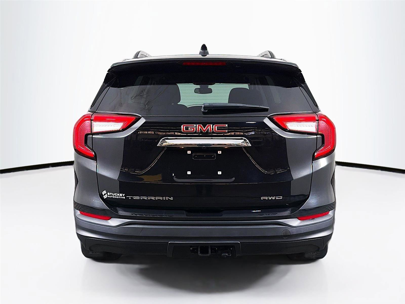 Used 2022 GMC Terrain SLE w/ Driver Convenience Package image 6