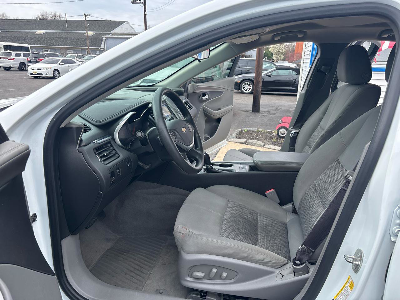 Used 2016 Chevrolet Impala LS FWD image 14