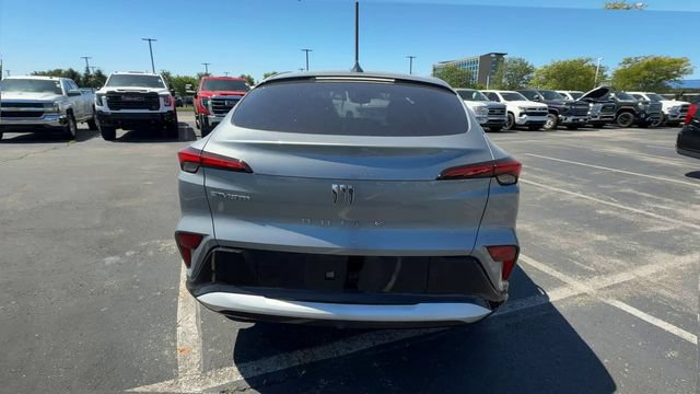 Used 2025 Buick Envista Sport Touring w/ Convenience I Package FWD image 7