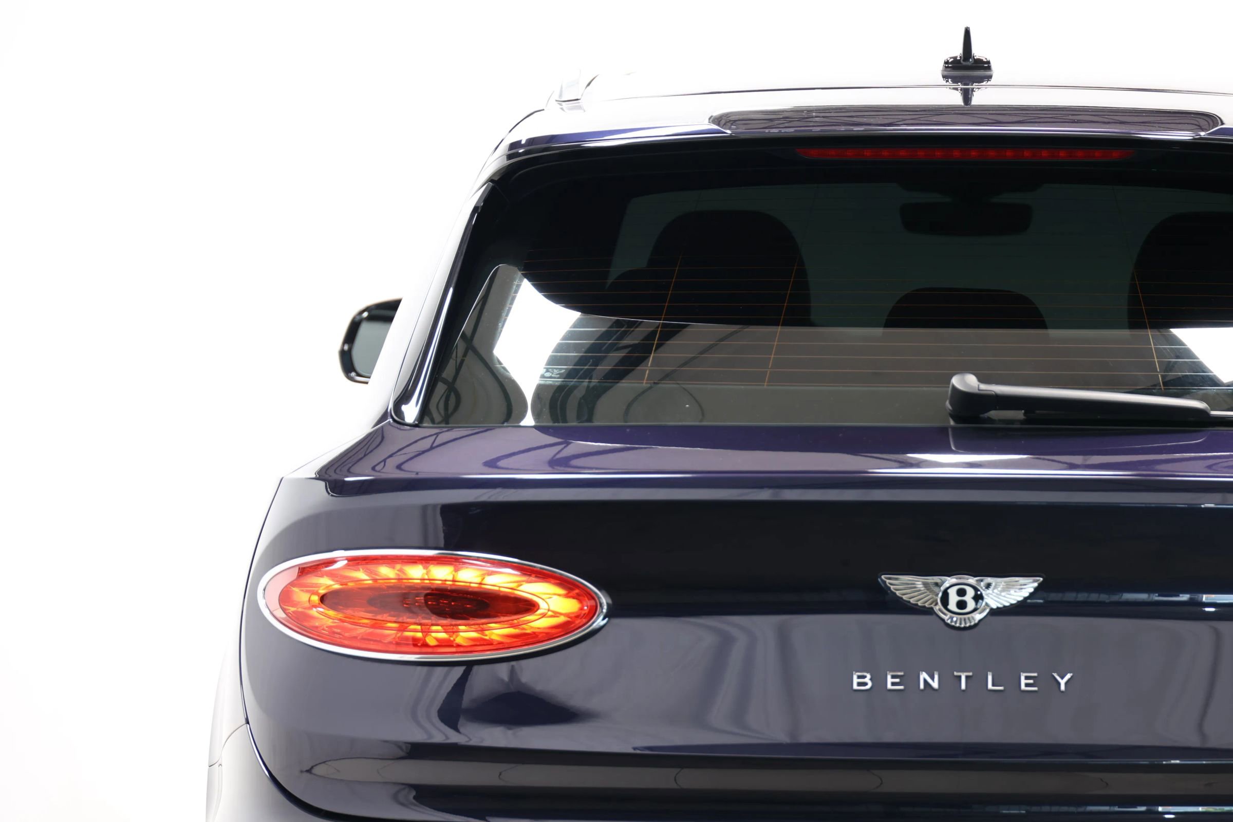Used 2021 Bentley Bentayga AWD/4WD image 63
