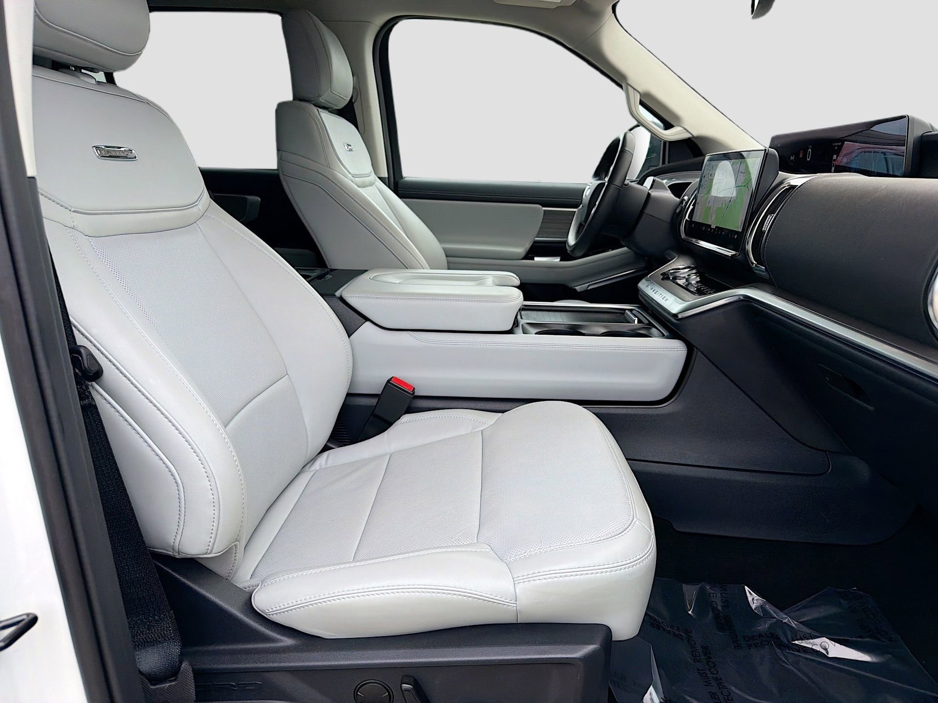 Used 2025 Ford Expedition Platinum AWD/4WD image 33