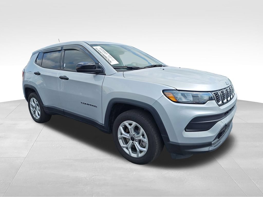 Used 2025 Jeep Compass Sport AWD/4WD image 7