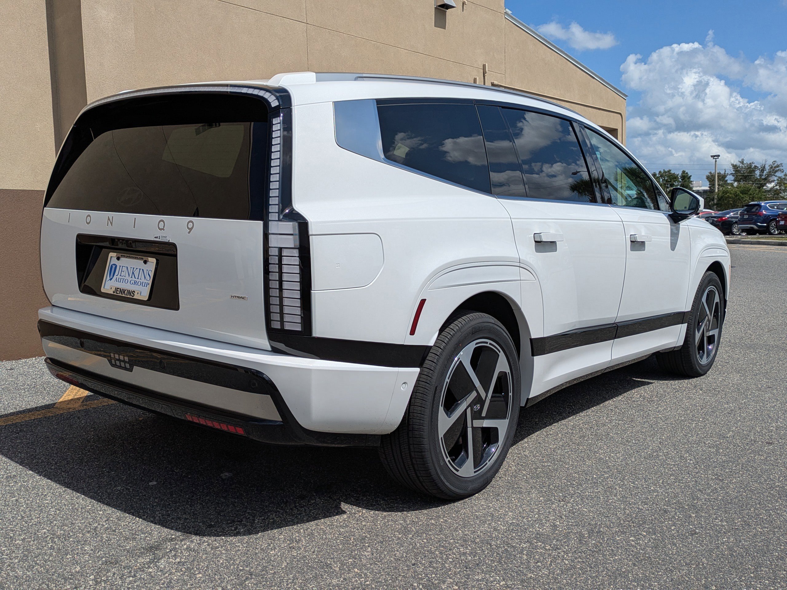 New 2026 Hyundai Ioniq 9 Calligraphy image 5