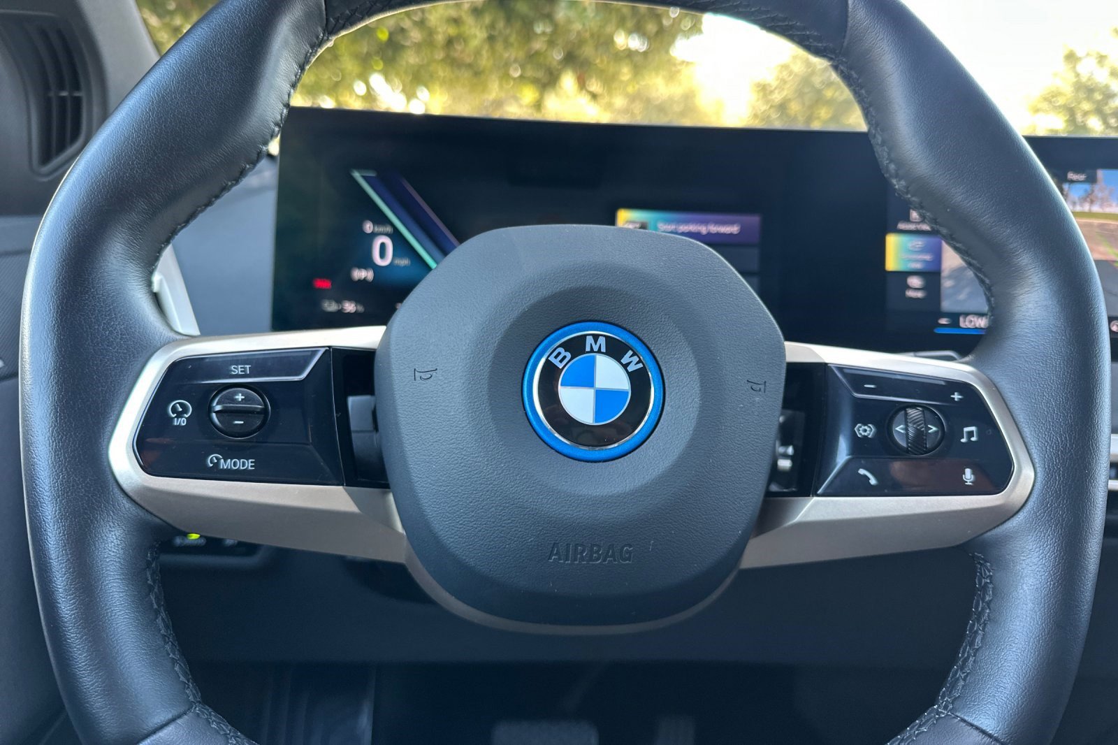 Used 2025 BMW iX xDrive50 image 31