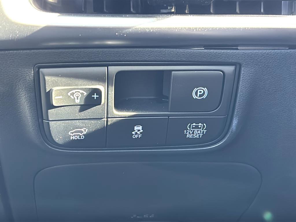 Certified 2025 Hyundai Tucson Limited image 34