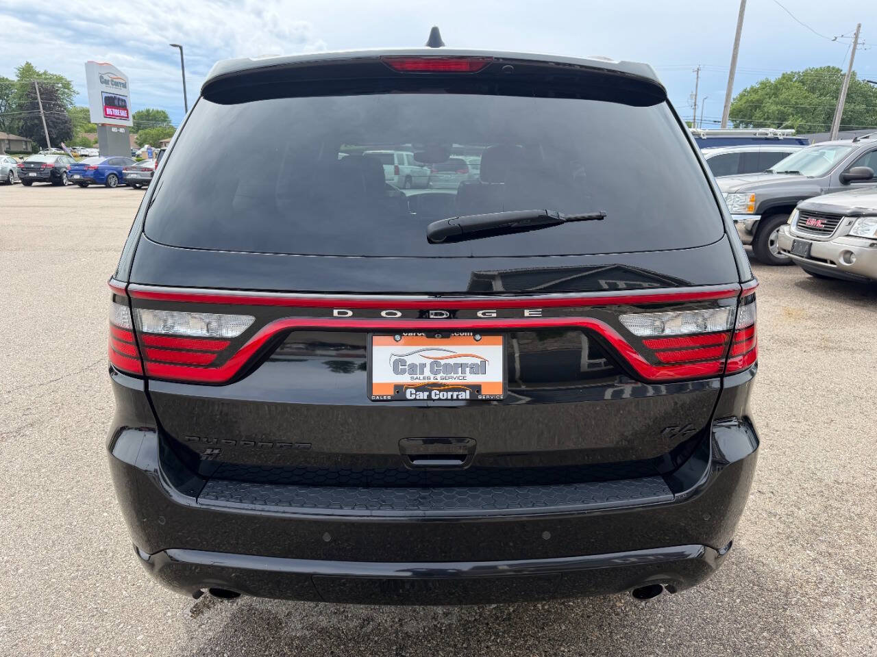 Used 2018 Dodge Durango R/T w/ Technology Group AWD/4WD image 4