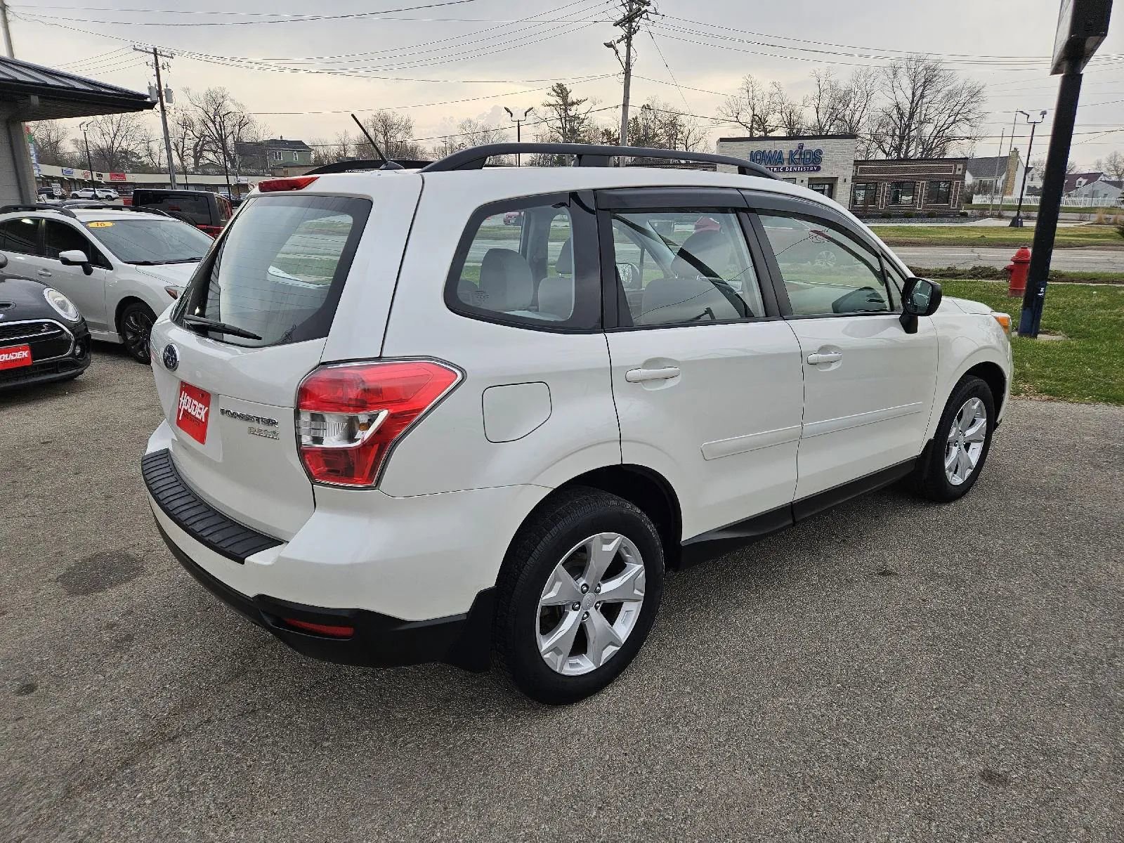 Used 2015 Subaru Forester 2.5i w/ Alloy Wheel Package image 6